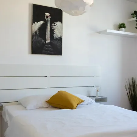 Pleasant Apartament